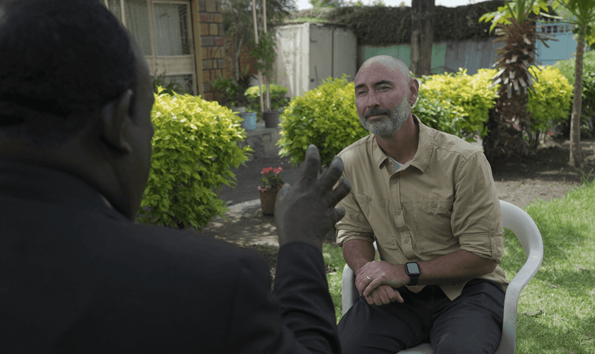 Negash foi torturado e ameaçado por compartilhar o Evangelho. (Foto: Global Christian Relief).