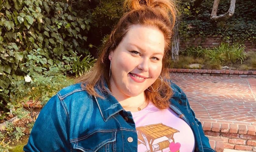 Chrissy e seu namorado Bradley falam sobre a importância da oração. (Foto: Reprodução/Instagram/Chrissy Metz)
