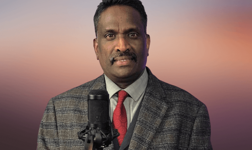 Pr. Solomon Raj fala sobre a perseguição religiosa na Índia. (Foto: Arquivo pessoal)