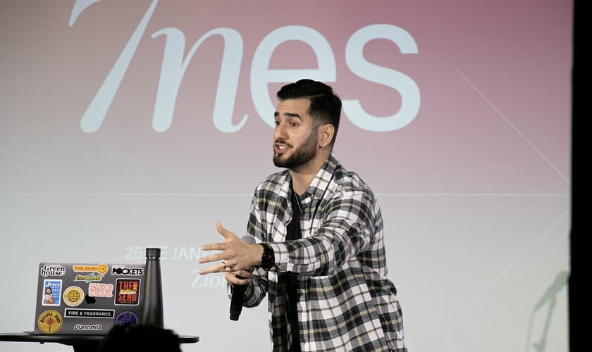 Pastor Eddie Nunes na conferência 7nes, em Lisboa. (Foto: Marcos Paulo Correa/Guiame)