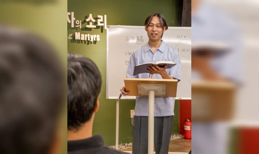 Dylan continuou o ministério do pai, discipulando desertores. (Foto: VOM).