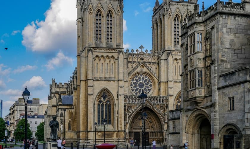 Catedral de Bristol, na Inglaterra. (Foto: V2F/Unsplash)