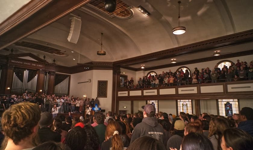 Estudantes da geração Z experimentam mais de Deus na Universidade Asbury. (Foto: Unsplash/Hudson Graves)