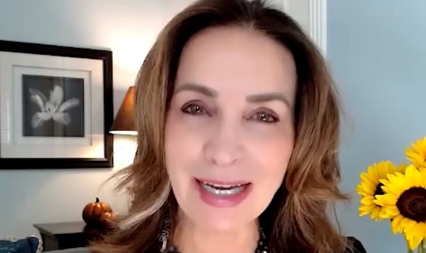 Mary Jo Rapini foi transformada pelo poder de Deus. (Foto: Reprodução/YouTube/The Other Side NDE)