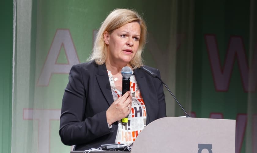 A ministra do Interior da Alemanha, Nancy Faeser. (Foto: Steffen Prößdorf/Creative Commons)