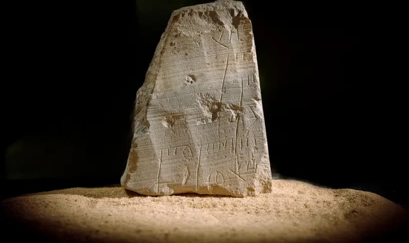 O registro financeiro é uma amostra da movimentada vida comercial em Israel nos tempos bíblicos. (Foto: Eliyahu Yanai/City of David).