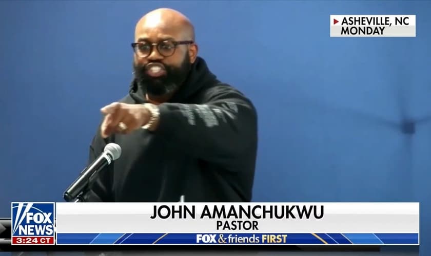 Pastor John Amanchukwu. (Foto: Captura de tela/Vídeo Fox News)
