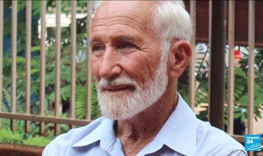 Dr. Kenneth Elliot. (Foto: Captura de tela/Daily Motion/France 24)