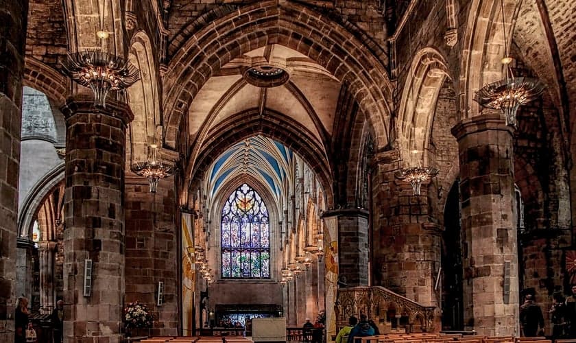 Interior da Igreja da Escócia. (Foto: Reprodução/Flickr/Miquel Fabre)