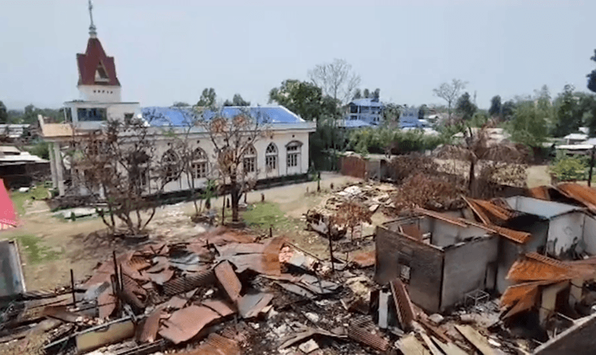 Igreja destruída em Manipur. (Foto: Imagem ilustrativa/Reprodução/Open Doors).