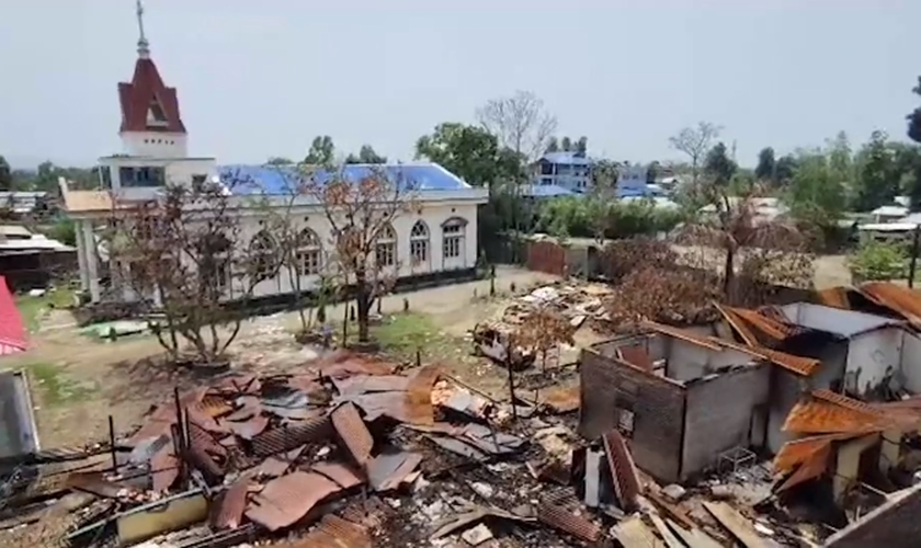 Igreja destruída em Manipur. (Foto: Imagem ilustrativa/Reprodução/Open Doors).
