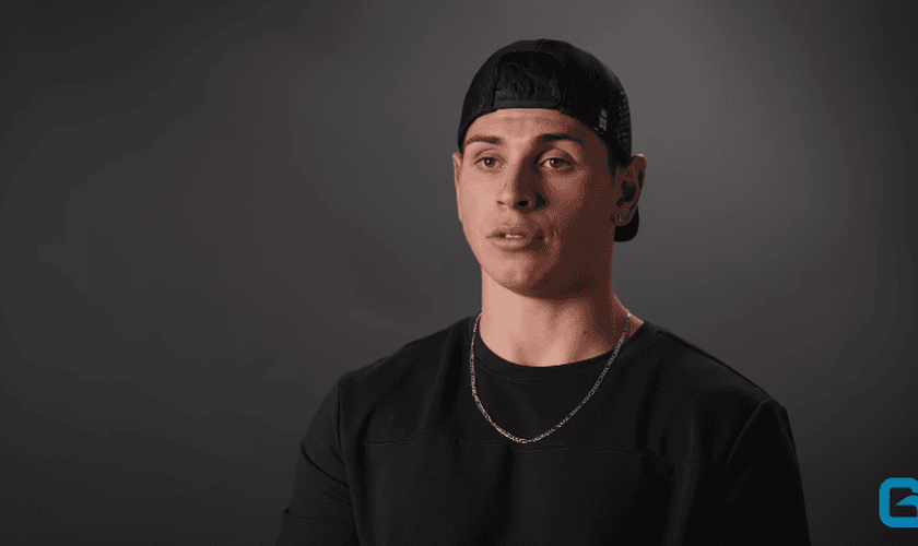 Ty Bateman foi curado por Jesus. (Foto: Reprodução/YouTube/God Behind Bars).