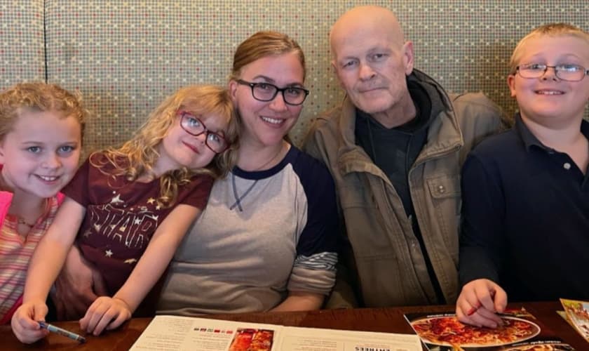 Joe e sua família. (Foto: GiveSendGo/Joe Wurzelbacher)