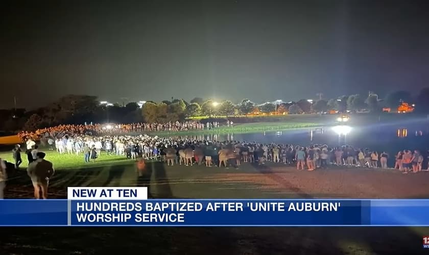 Evento cristão na Universidade de Auburn, EUA. (Captura de tela: YouTube/WFSA 12 News)