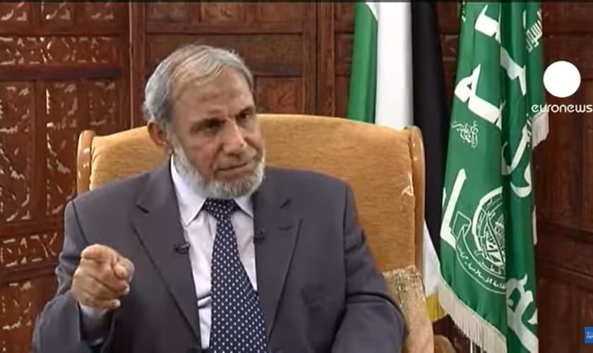 Mahmoud al-Zahar, um dos comandantes do grupo terrorista Hamas. (Captura de tela/YouTube Euronews).