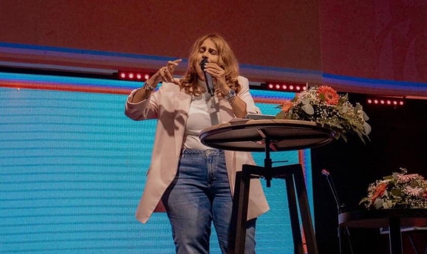 Pastora Kênia Novais. (Foto: Mídia/Missão Cristã Internacional-MCI)