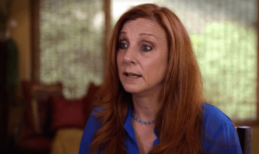 Julieann Hartman. (Foto: Reprodução/YouTube/Andrew Wommack)