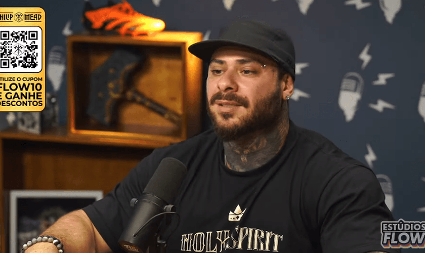 Stronda testemunhou como Jesus transformou sua vida radicalmente. (Foto: Reprodução/YouTube/Flow Podcast).