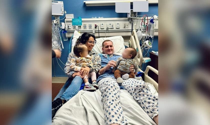 Hans, Zulya e os filhos. (Foto: Reprodução/Facebook/Zulya Schmid)