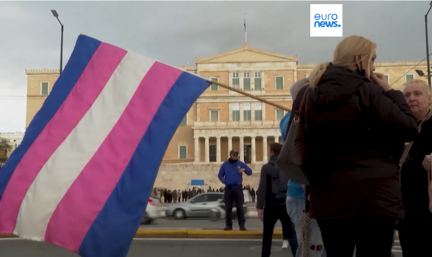 Parlamento grego aprova casamento gay. (Captura de tela/YouTube/Euronews)