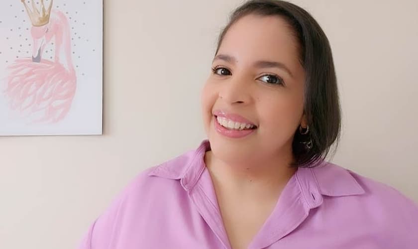 Niliane Campos foi curada da embolia pulmonar. (Foto: Site Mulher Cristã).