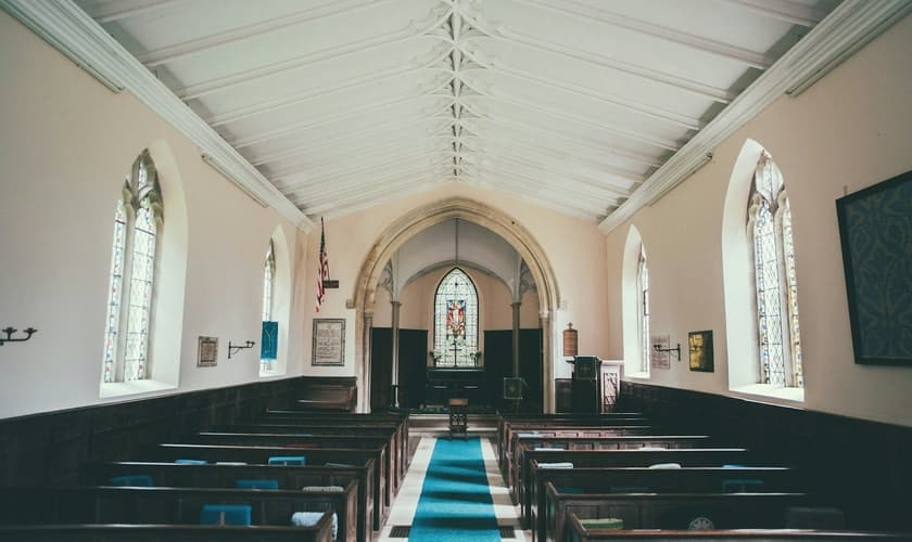  Igreja no Reino Unido. (Foto: Imagem ilustrativa/Unsplash/ Joseph Pearson).