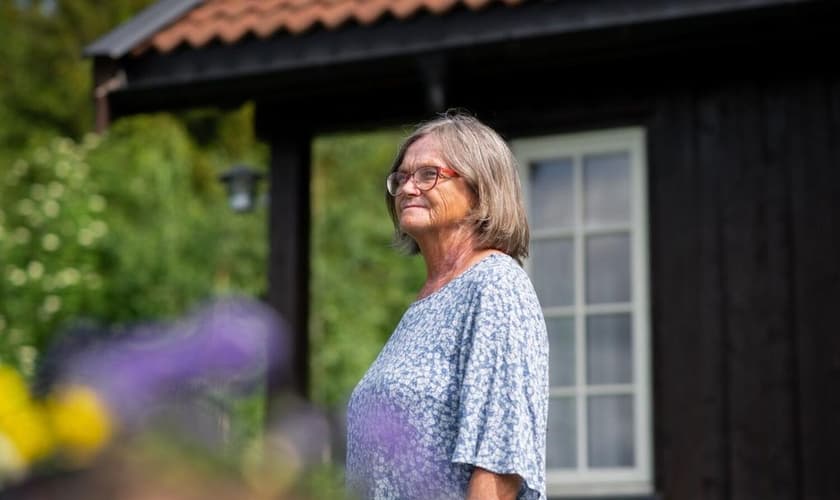Karen Graaten testemunha sua libertação da homossexualidade. (Foto: CNE/Herman Frantzen)