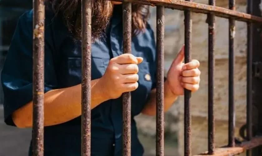 Cristã perseguida. (Foto: Ilustração/Portas Abertas)