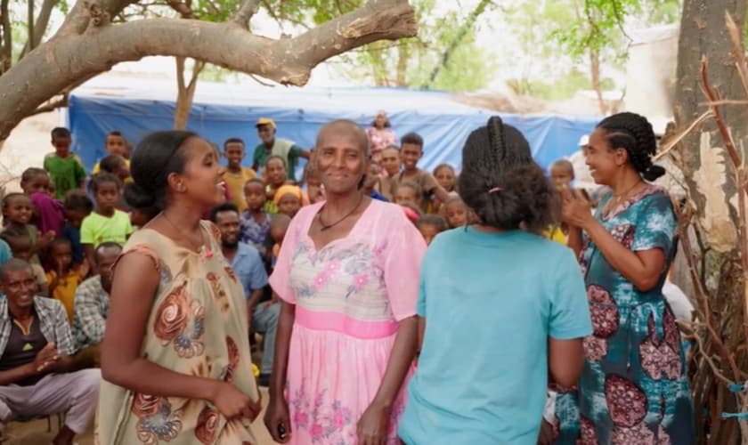 Comunidade na Etiópia. (Foto: Reprodução/Samaritan’s Purse)