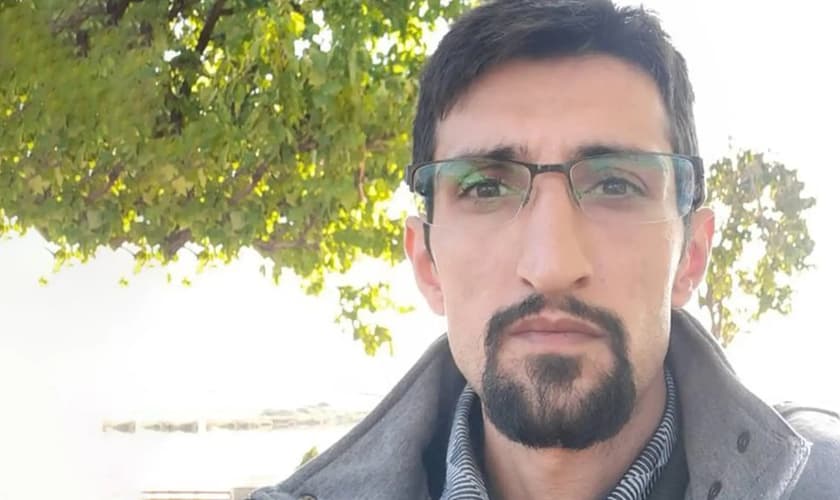 Ebrahim Firouzi morreu em decorrência de um ataque cardíaco no Irã (foto: Article18).