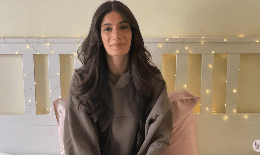 Reema. (Foto: Reprodução/Be Still/YouTube)