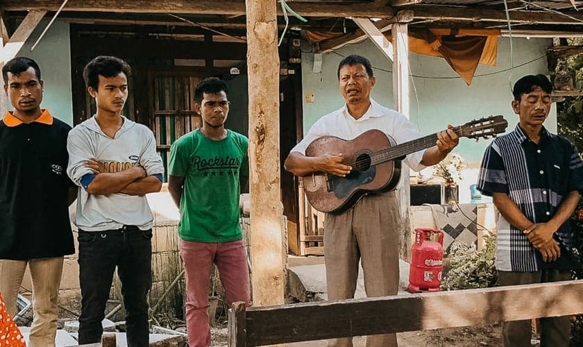 Cristãos na Indonésia. (Foto: Open Doors).