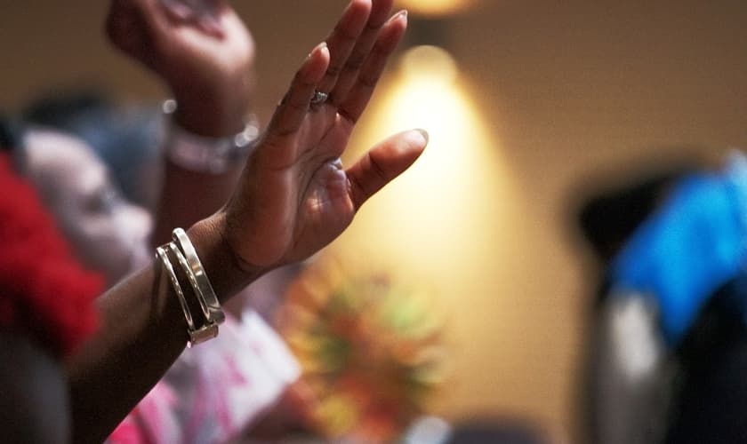 Em SP, onde 1 em cada 4 pessoas é evangélica, a pesquisa revela que 58% é mulher. (Foto: Pixabay/Kevin Snyman)