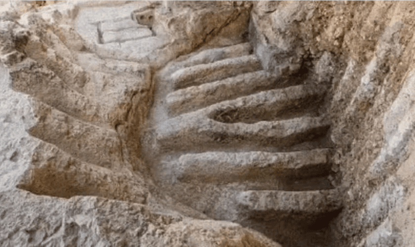 Local das escavações em Jerusalém. (Divulgação: Eliyahu Yanai, Eric Marmur, Meir Ganon)