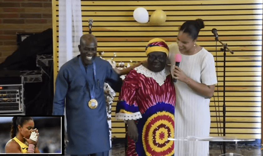 Yemisi Ogunleye recebeu homenagens da sua igreja. (Foto: Reprodução/YouTube/Christ Gospel City).