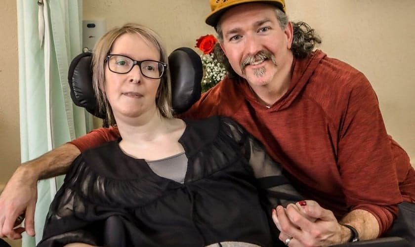 Alison e Chris Wilson. (Foto: Reprodução/AG News)