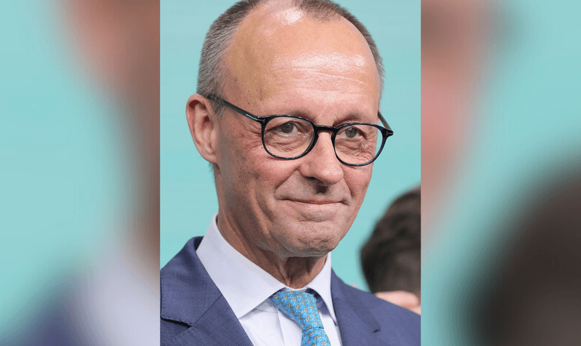 Friedrich Merz vence eleições na Alemanha com 29% dos votos. (Foto: Wikipedia)