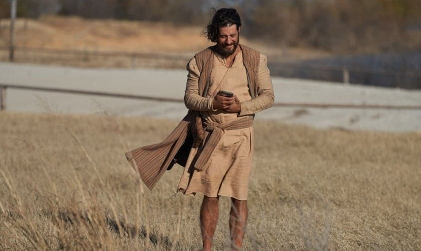 Jonathan Roumie interpretando Jesus. (Foto: Divulgação)