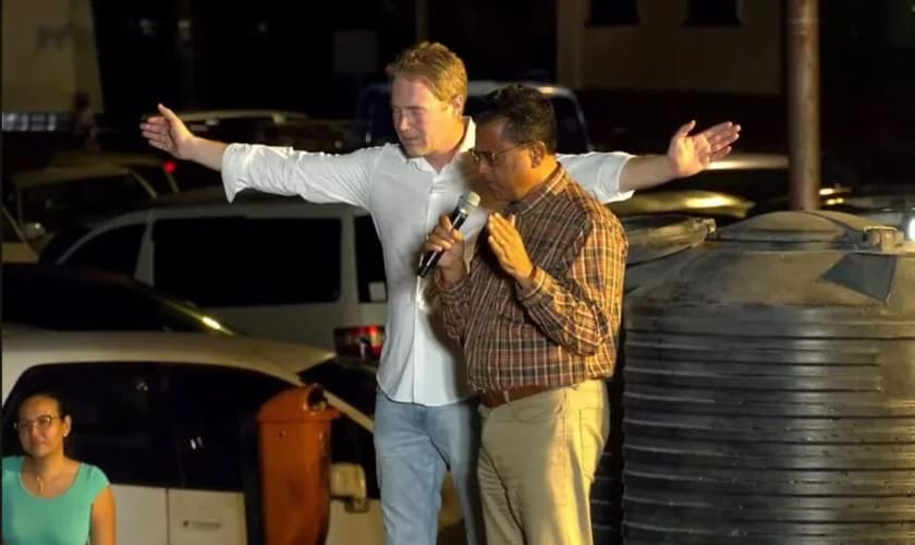 Harold Pultoo (à direita). (Foto: Revive).