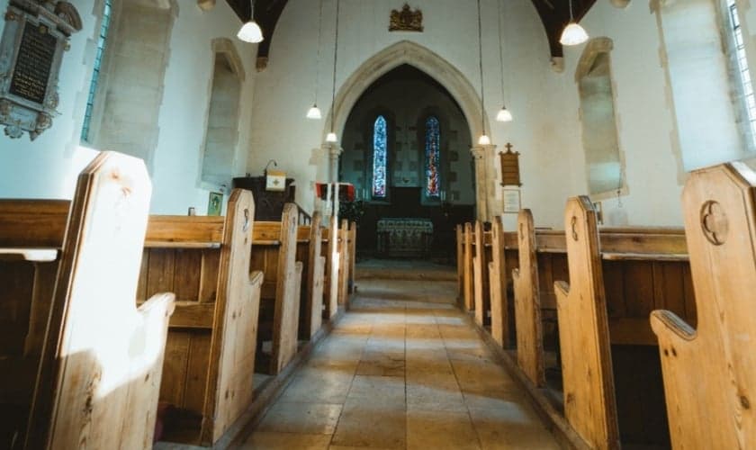 Igreja no Reino Unido. (Imagem ilustrativa/Unsplash/Annie Spratt).