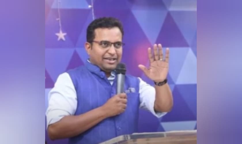 Praveen Pagadala. (Foto: Reprodução/YouTube/SumanTV Tirupati).