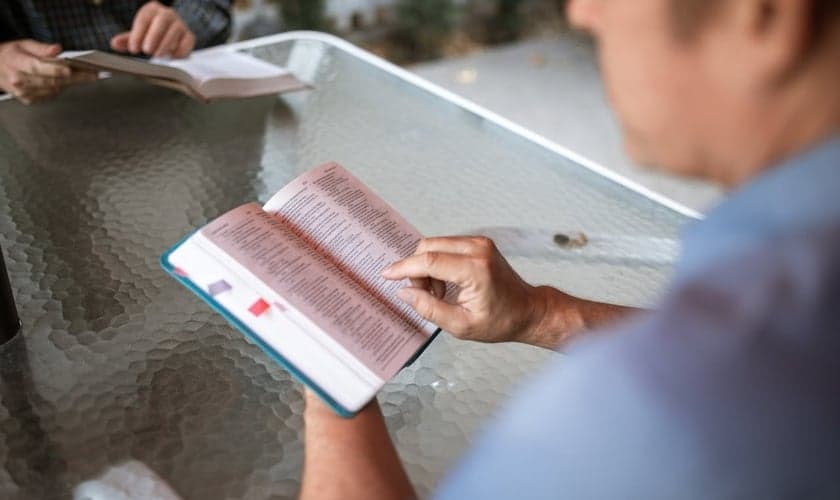 Pouco mais de 1 em cada 10 entrevistados acredita na Trindade. (Foto: Pexels/RDNE Stock Project)