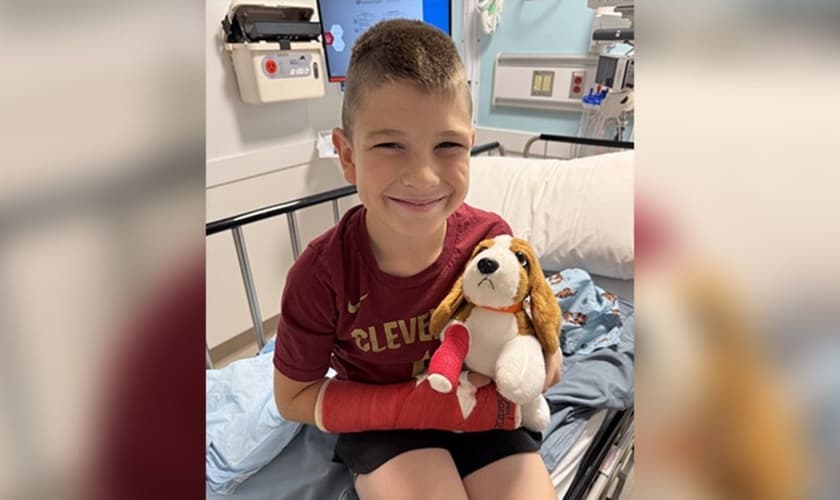 Zachariah, uma das crianças que foi alcançada no hospital. (Foto: Reprodução/AG News)