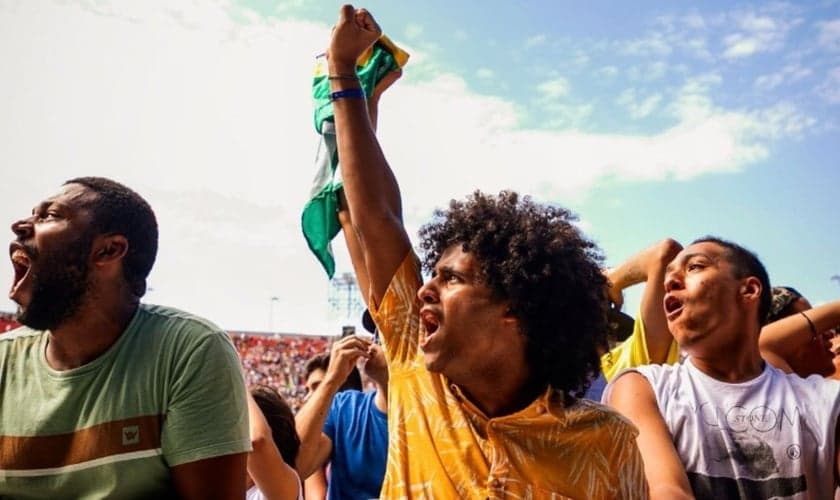 Jovens no The Send Brasil. (Foto: Reprodução/Instagram/The Send Brasil)