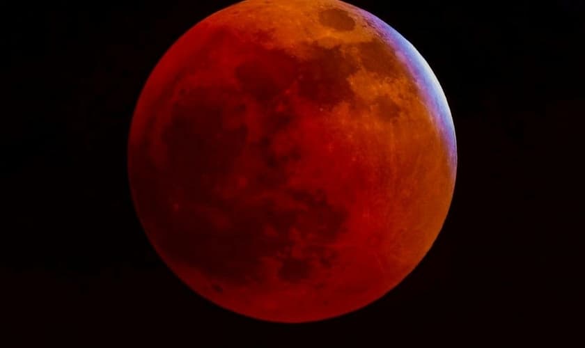 As Escrituras cristãs relatam que a lua ficou vermelha como sangue após a crucificação de Jesus. (Foto: Pexels/Brayan Acajabón)