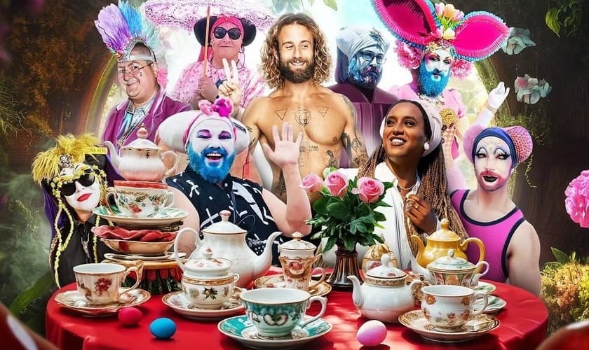 Parte do convite do evento com imagem de um "Jesus" tatuado, cercado por homens com vestes femininas. (Imagem: Divulgação)