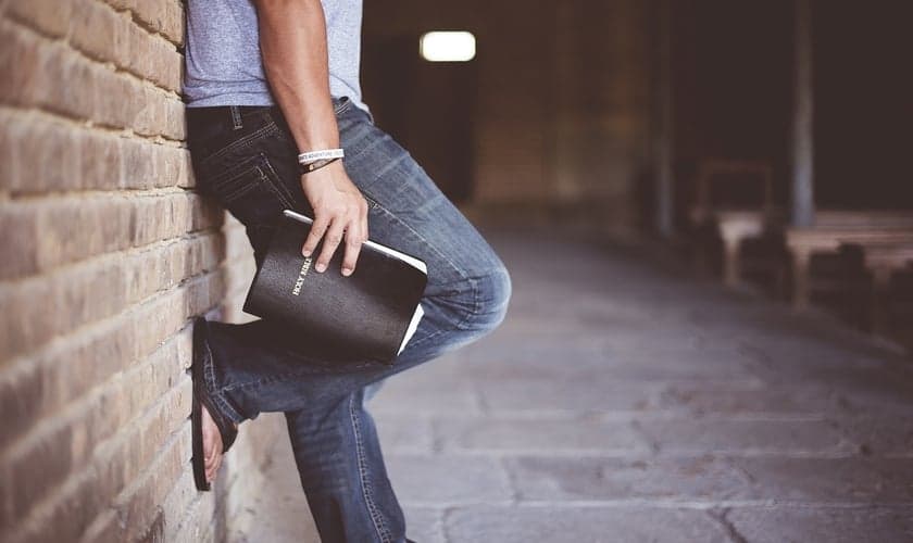 O relatório ‘Estado da Bíblia’ analisa anualmente a relação dos americanos com as Escrituras, a igreja e a fé. (Foto ilustrativa: Pexels)