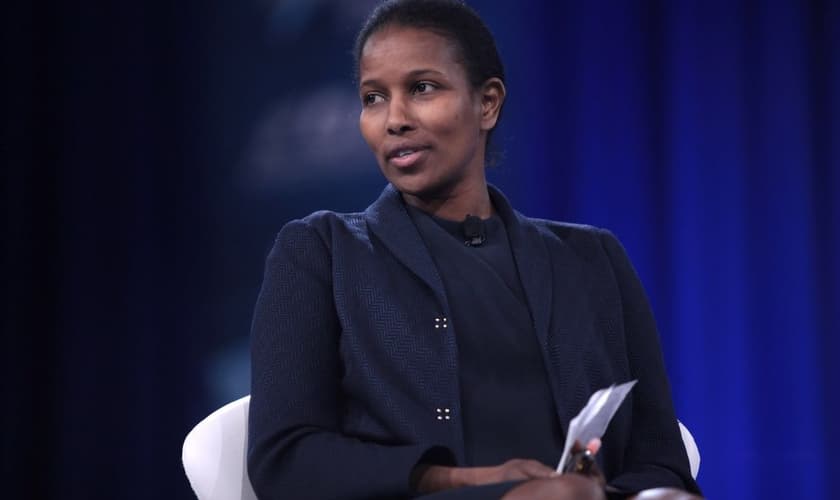 Ayaan Hirsi Ali, intelectual ativista, escritora e defensora da liberdade individual. (Foto: Wikimedia Commons)