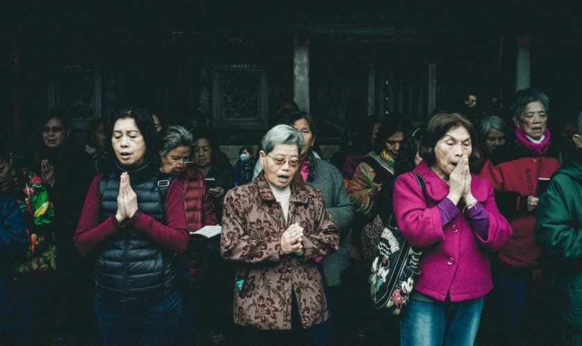 Cristãos chineses estão enfrentando cada vez mais restrições para seguirem Jesus na China. (Foto: Reprodução/Unsplash/Nicate Lee)