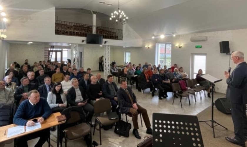 Igreja batista na Ucrânia. (Foto: Imagem ilustrativa/União Ucraniana de Igrejas de Cristãos Evangélicos-Batistas).